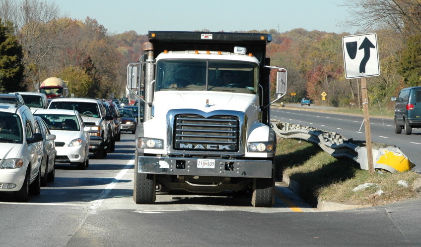 MD 210 Left Turn Lane